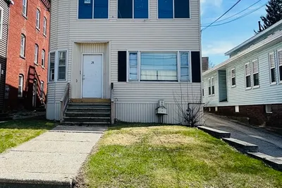 28 E Main St 1
