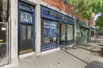262-264 West Broadway 1
