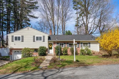 71 Delmar Ave 1