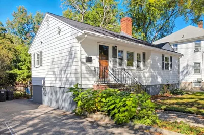 33 Brook Rd 1