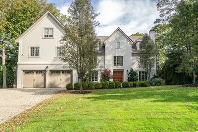 121 Bellevue St 1