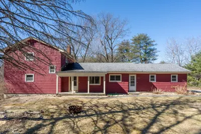 86 Benjamin Rd 1