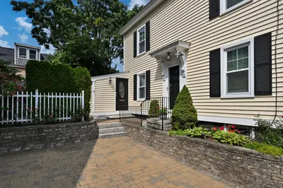 4 Olive Street 1