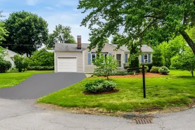 15 Bunkerhill Parkway