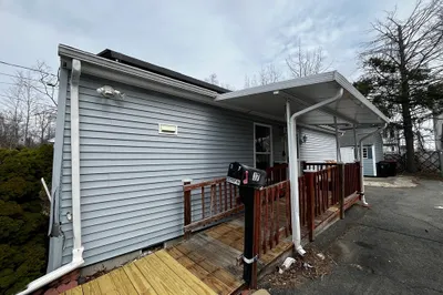 37 Frances St