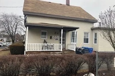 62 Brown St #3