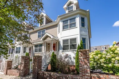 138 Chestnut St #3 1