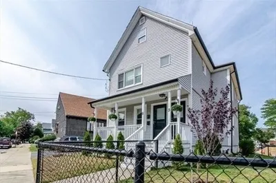 3-5 Quincy St #3
