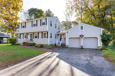 4 Morris Drive