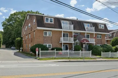 244 Mount Vernon St #9 1