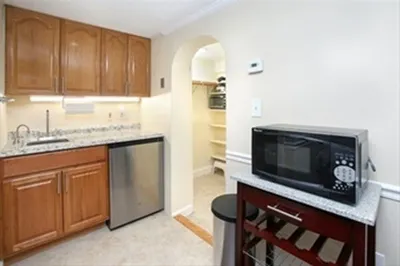 70 Garland Rd #1