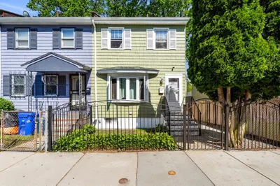 25 Jacob St