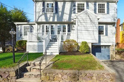 164 Charlton Street