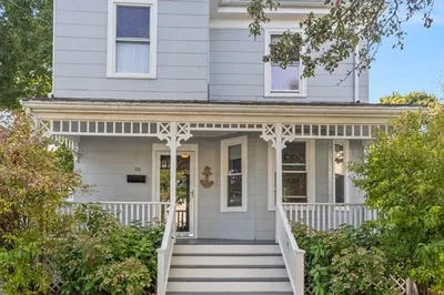 16 Walnut Ave