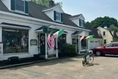 88 W Main St