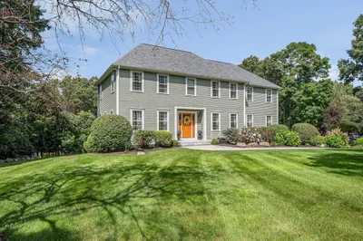 4 Nashoba Dr 1