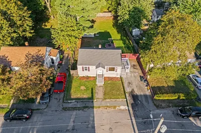28 Crescent Ave