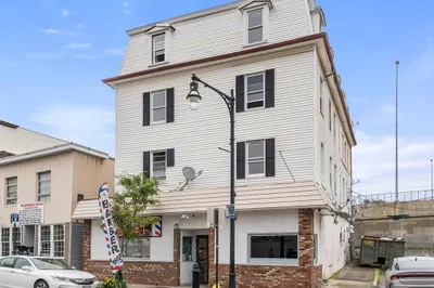 109 Millbury St 1