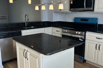 41 Foundry St #22-8 1