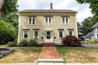 33 Ash St 1