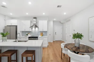 267 Old Colony Ave #312