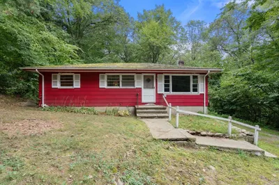 107 Olive St