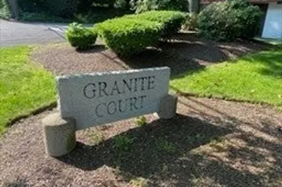 366 Quincy Ave #404