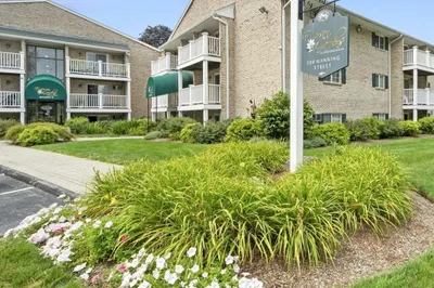 200 Manning St #15B