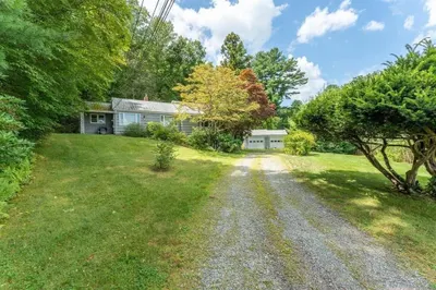 883 River Road 1