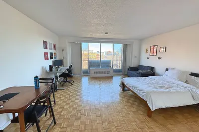44 Washington St #813