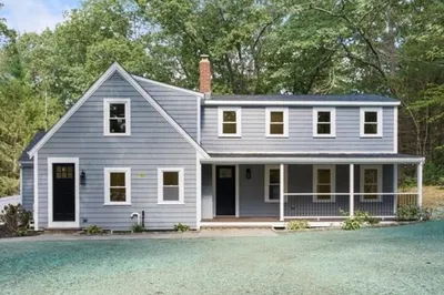 42 Dakin Road 1