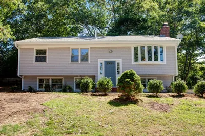 37 Cayuga Ave