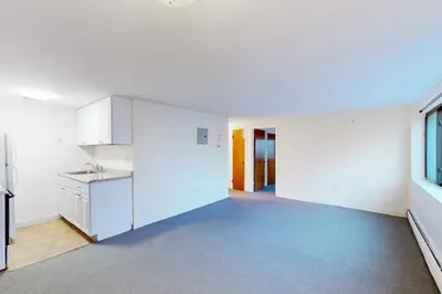 191 W. Wyoming Ave #4