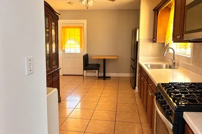 1 Robinson Rd #2 1