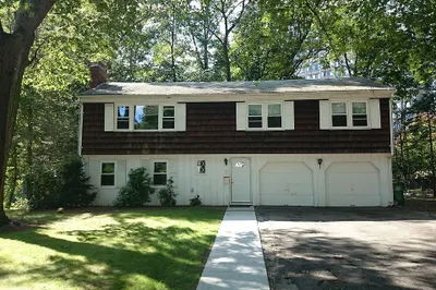 56 Moody Street 1