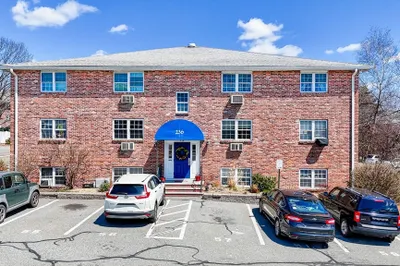 236 Low St #6 1