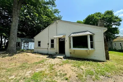 54 Osgood Rd 1