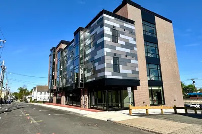 21 Summer St #402