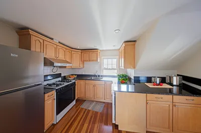 99 Glenville Ave #4