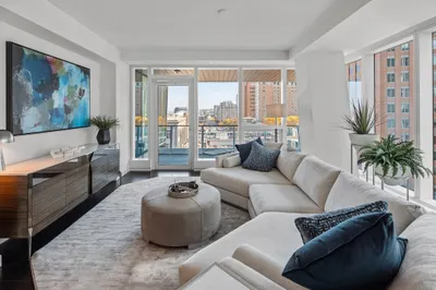 150 Seaport Blvd #12G 1