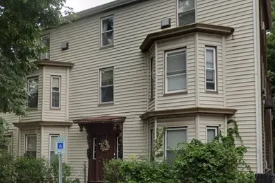 253 Broadway 1