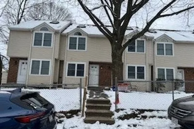 419 Chelmsford St #2 1