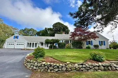 32 Lakeland Ave 1