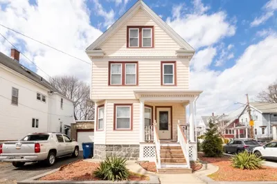 83 Selwyn St