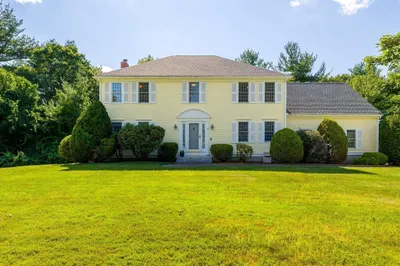 77 Lamplighter Drive 1