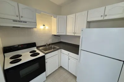 5 Royce Rd #25