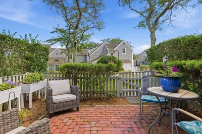33 Landmark Ave #616 1