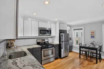 182 Marion St #2 1