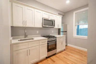 293 Fayette St #4 1
