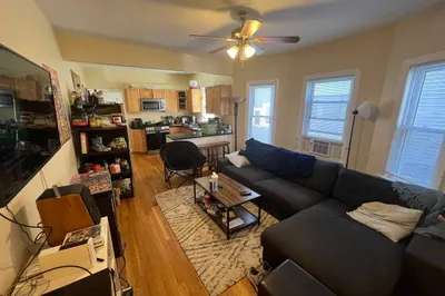 19 Chandler St #1